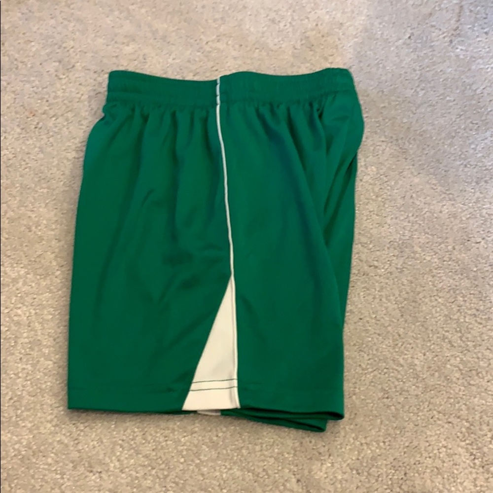Green Youth small athletic shorts - Picture 2 of 3